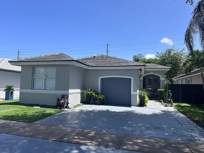 Primary Photo - 16070 SW 71st Terrace