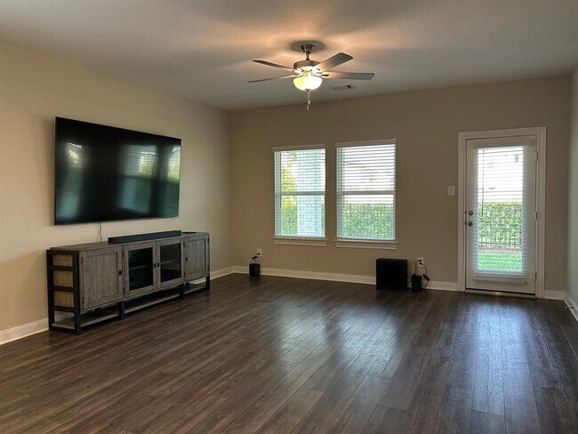 Building Photo - 17714 Rosette Grass Dr