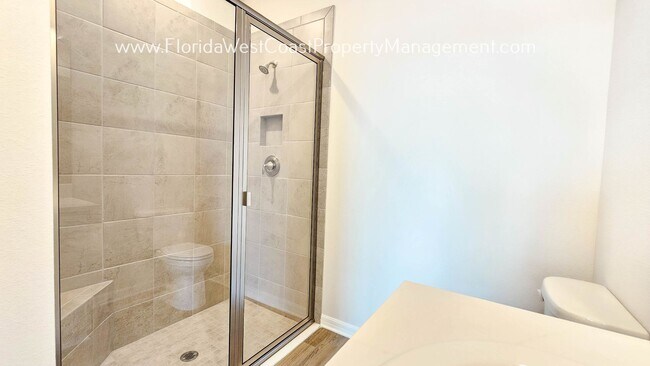 Building Photo - BRAND NEW! OUTSTANDING 3 BED/2 BATH VILLA ...
