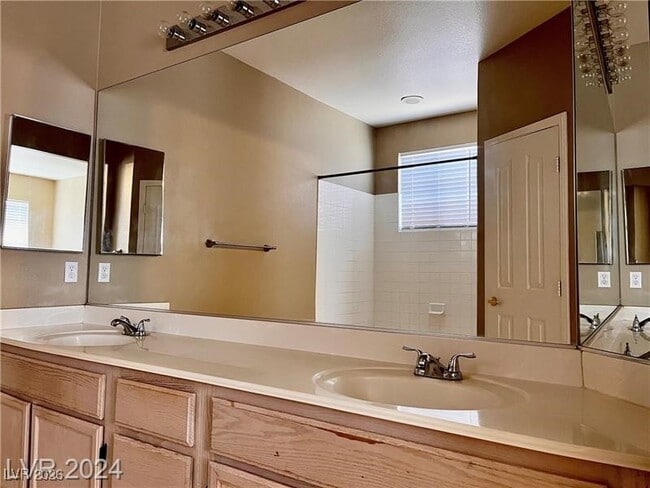 Building Photo - 1735 Buttermilk Dr