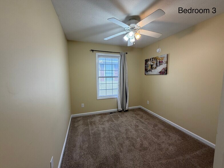 Building Photo - 1273 S Cobble Creek Cir