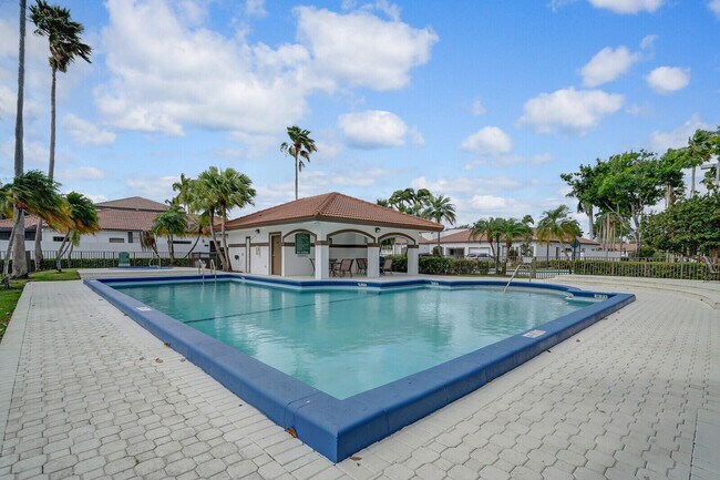 Building Photo - 401 SW 158th Terrace