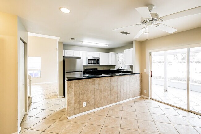 Building Photo - 3327 Bonito Ln