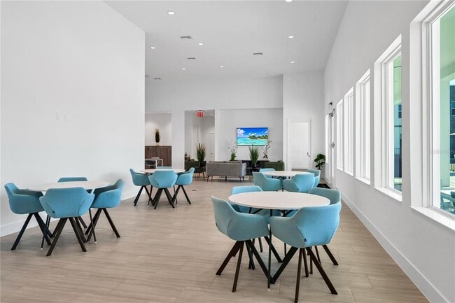 Building Photo - 372 Famagusta Dr