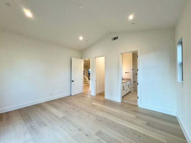 Building Photo - 2023 Built Custom Napa 3 Bedrooms, 3 1/2 B...