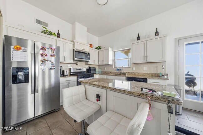 Building Photo - 1181 Summer Rain St