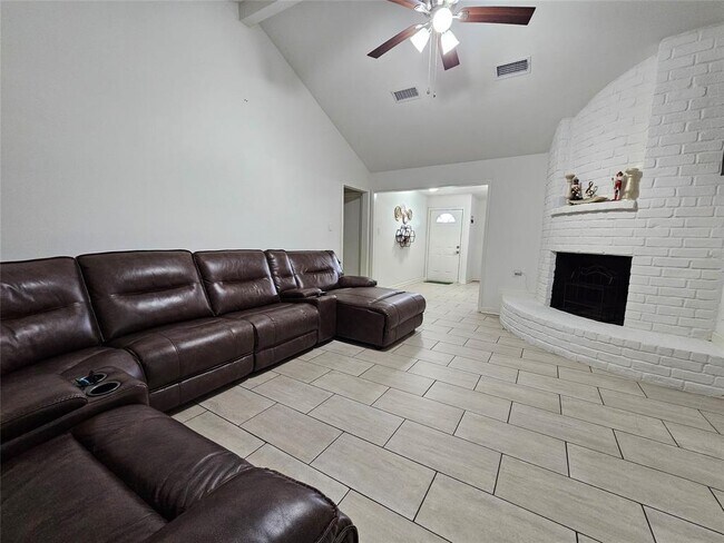 Building Photo - 11330 Carvel Ln