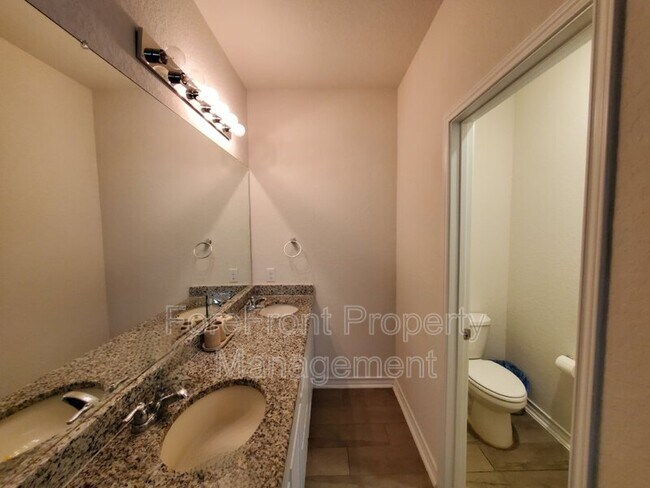 Building Photo - 9331 Aten Shore