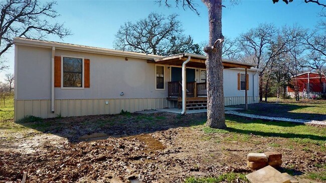 Building Photo - 5585 Straub Rd