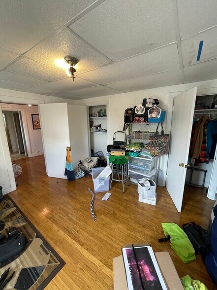 Building Photo - 14 Summit Ave