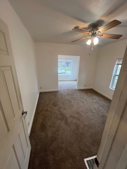 Building Photo - 132 Reed Ave