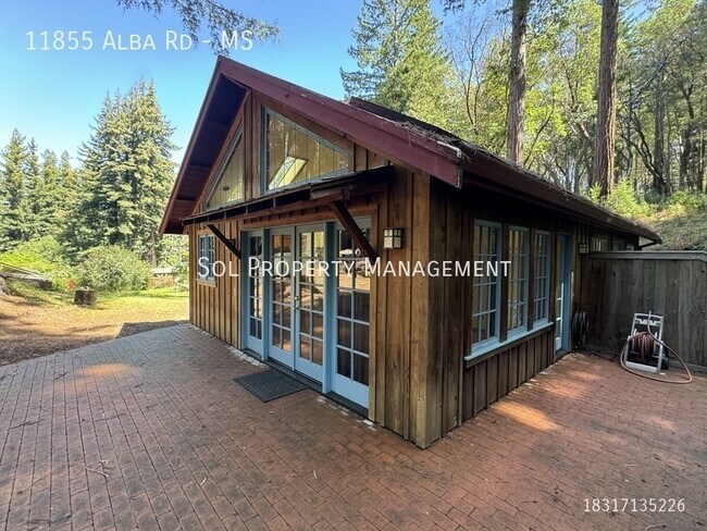 Building Photo - 11855 Alba Rd
