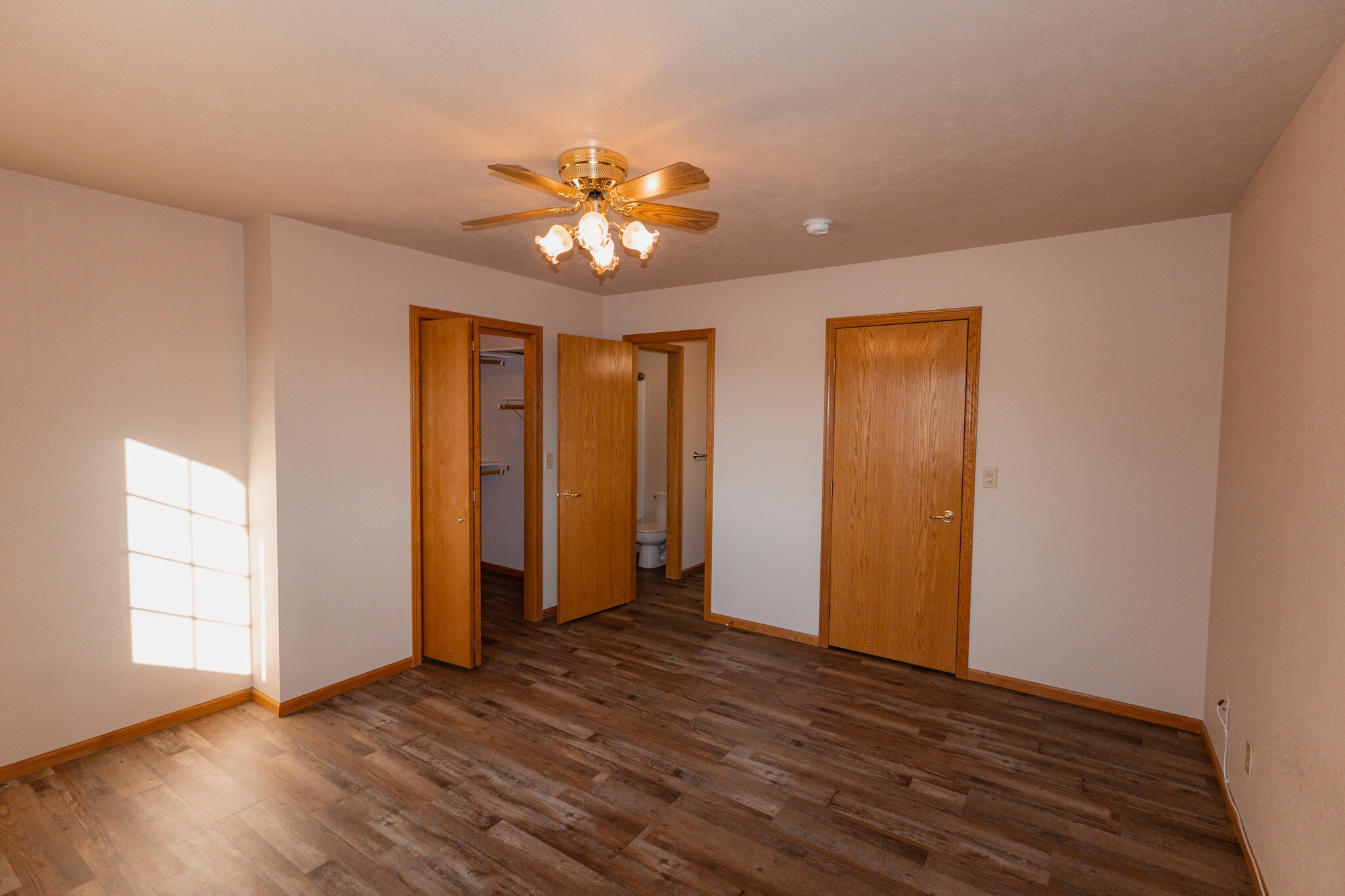 Building Photo - 1004 N 10th St