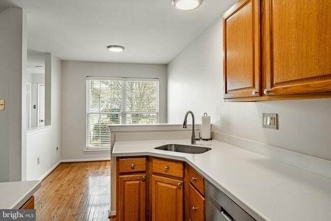 Building Photo - 124 Jeffords Ct