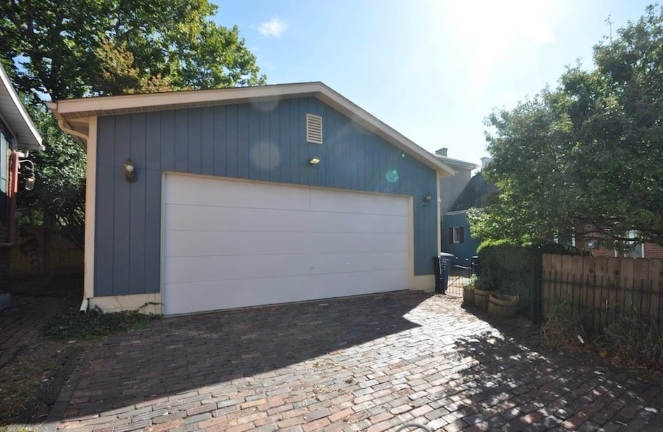 Building Photo - 586 S 9th St