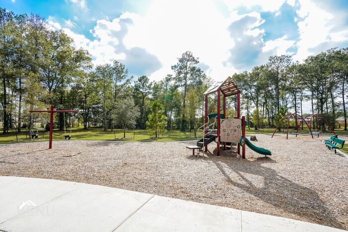 Building Photo - 10453 Sweetwater Creek Dr