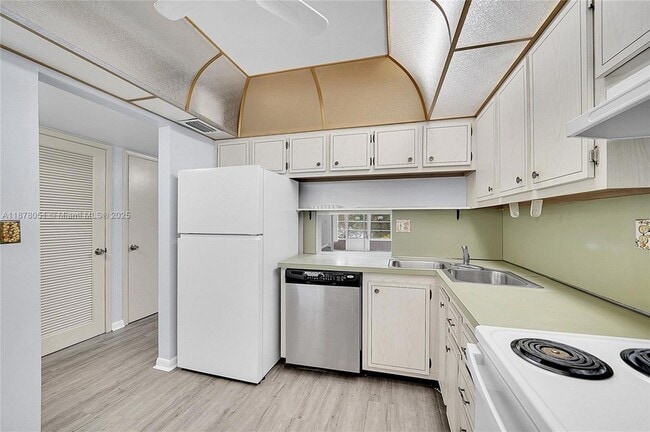 Building Photo - 5320 NW 11th St