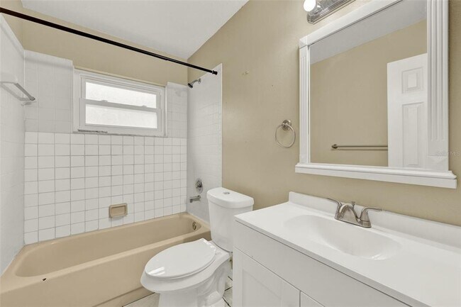 Building Photo - 5340 Old Oak Tree Dr