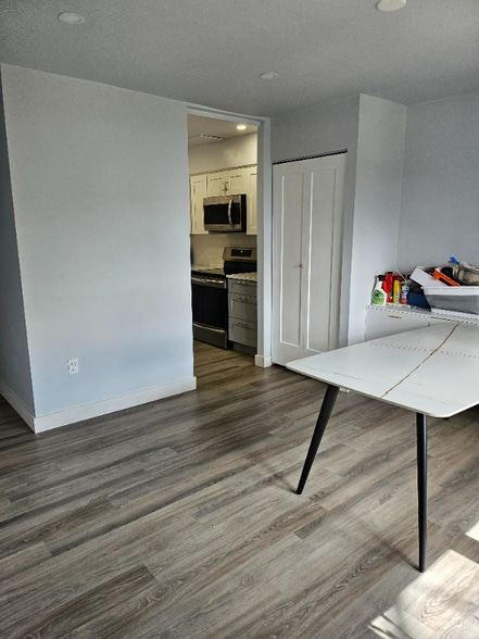 Building Photo - 1109 Whitpain Hills