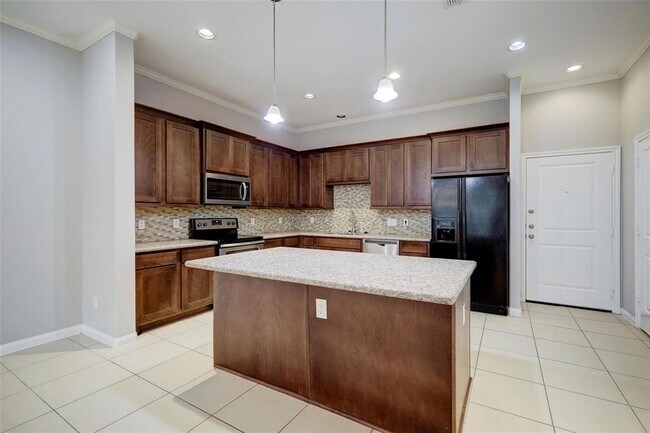 Building Photo - 2723 Misty Heath Ln