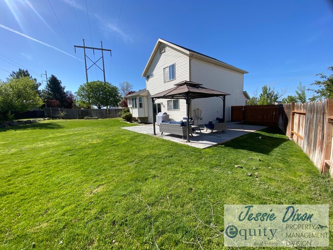 Building Photo - 2014 Jenny Ln.