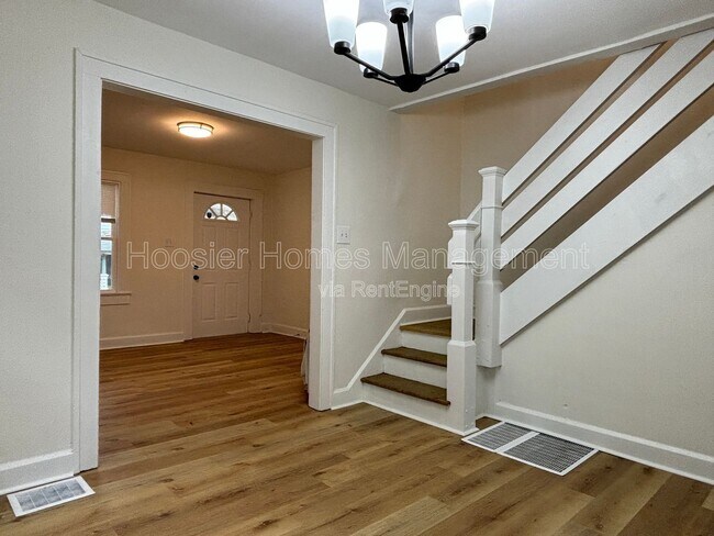 Building Photo - 83 N Ewing St