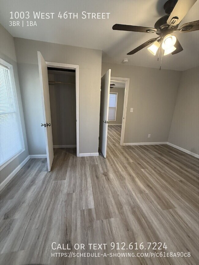 Building Photo - 1003 W 46th St