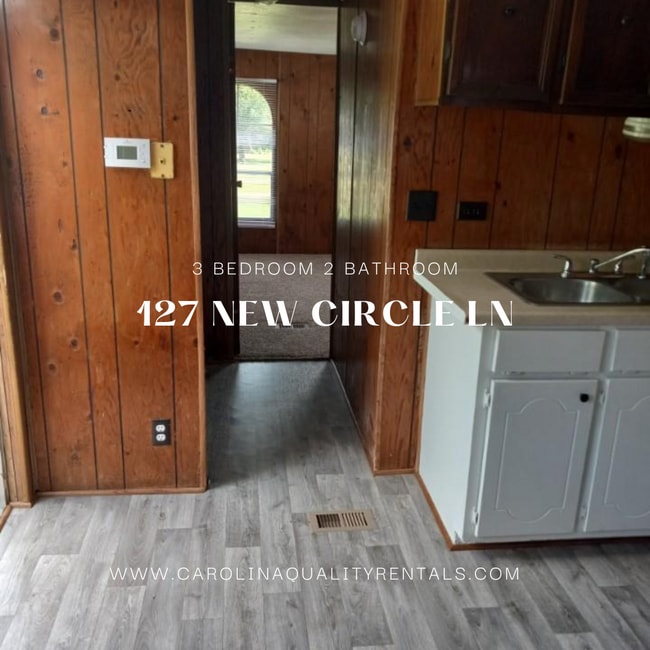 Building Photo - 3 bedroom 2 bath singlewide