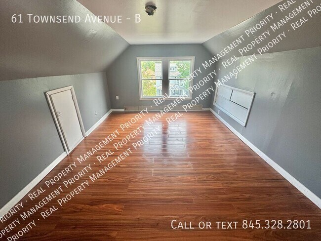 Building Photo - 61 Townsend Ave