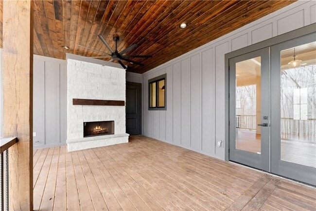 Building Photo - 3255 Tanners Mill Rd