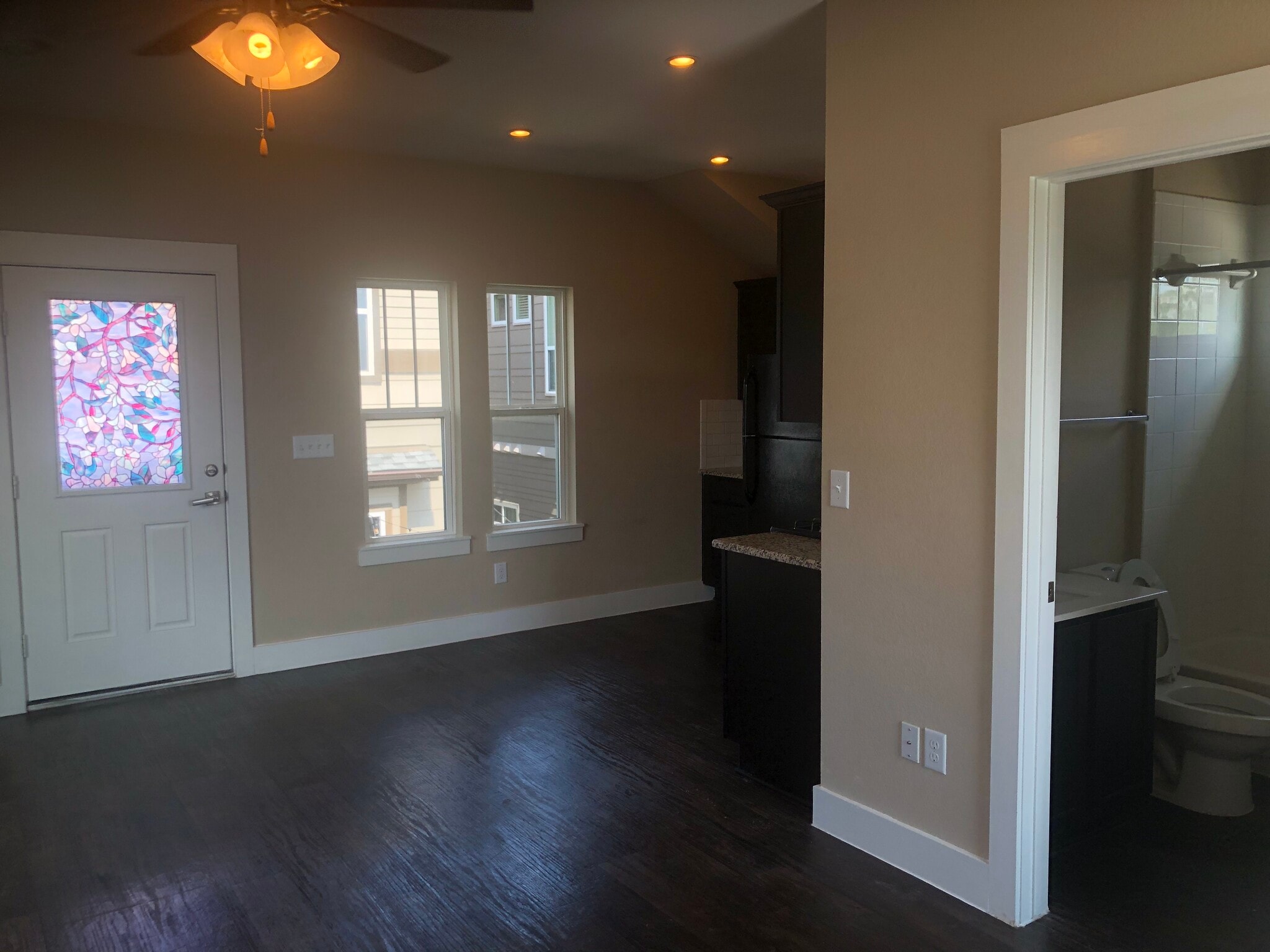 Building Photo - 819 Morrow St