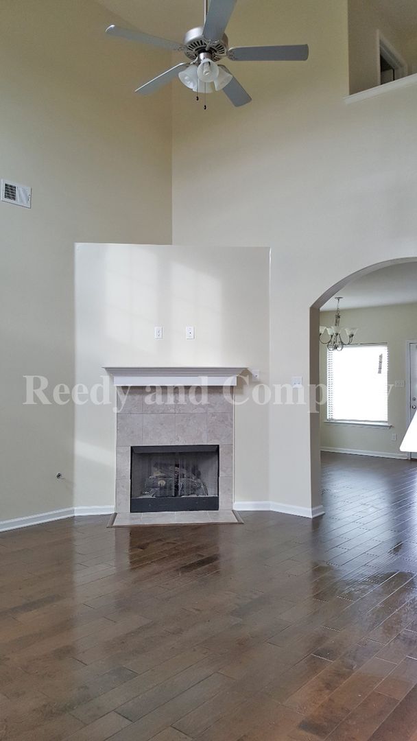 Building Photo - 4264 Blake Cir