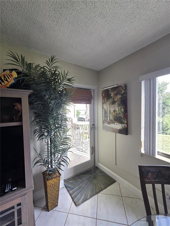 Building Photo - 1515 Pinellas Bayway S