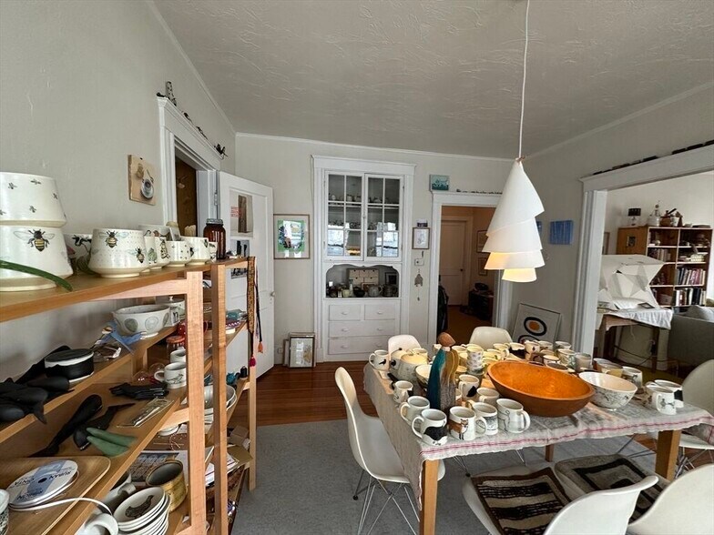 Building Photo - 43 Iffley Rd