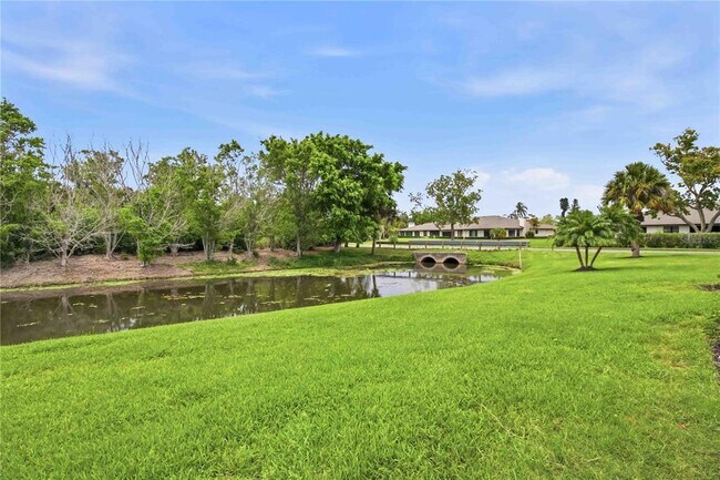 Building Photo - 3689 Glen Eagle Dr