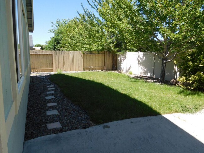 Building Photo - Damonte Ranch Single Level Home