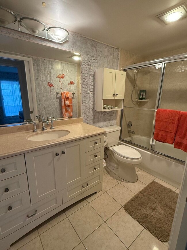 Building Photo - 4057 Wolverton C