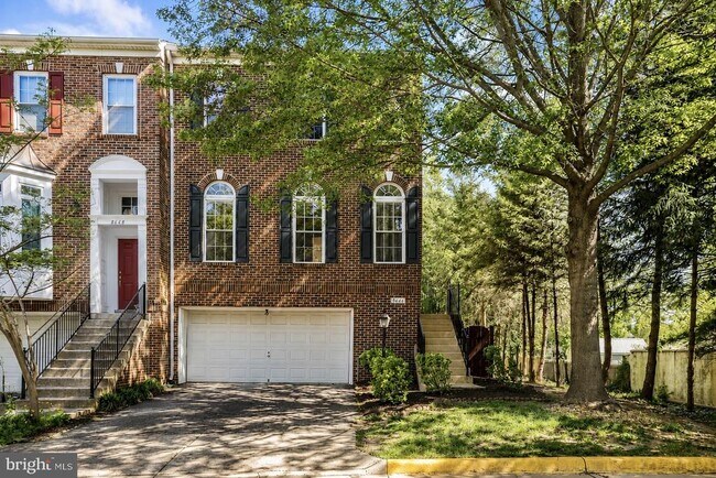 Building Photo - 8646 Royal Worcester Ln