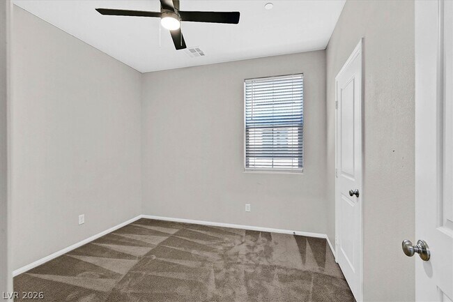 Building Photo - 2823 Turnstone Ridge St