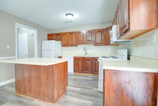 Building Photo - Nice Rental in Central Decatur!