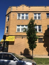 Building Photo - 4425 W Fullerton Ave