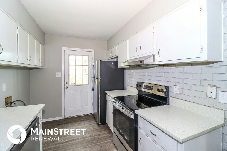 Building Photo - 2336 Morning Vista Dr