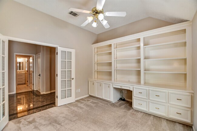 Building Photo - 1110 Parkhaven Ln