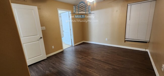 Building Photo - 3619 E Monterosa St