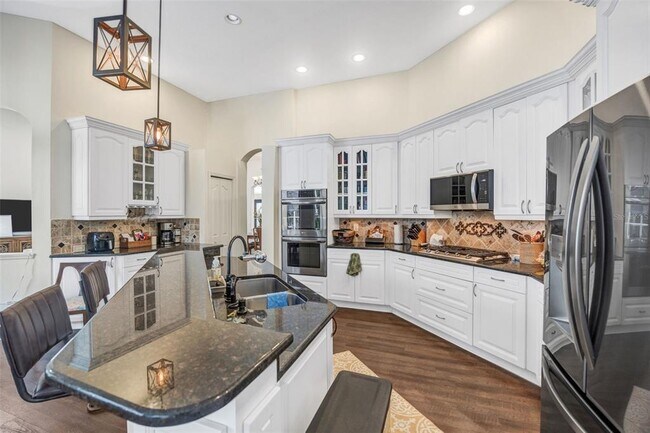 Building Photo - 6120 Chene Ct