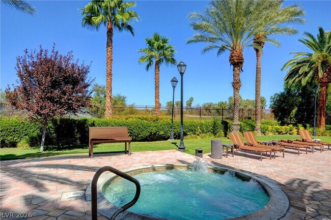 Building Photo - 2050 W Warm Springs Rd