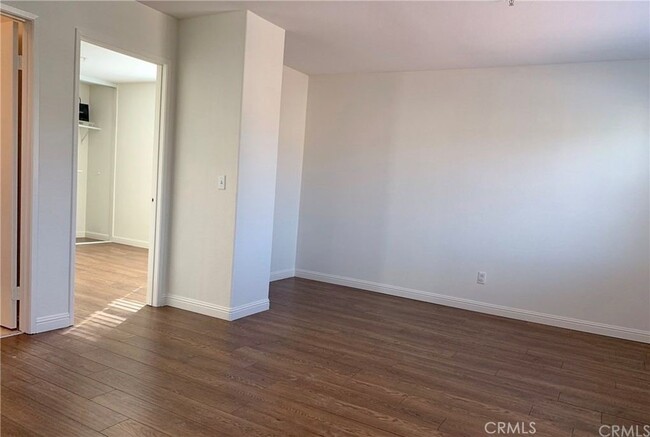 Building Photo - 16287 Los Coyotes St