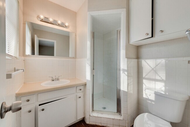 Building Photo - Neighborly Estate in North Richland Hills