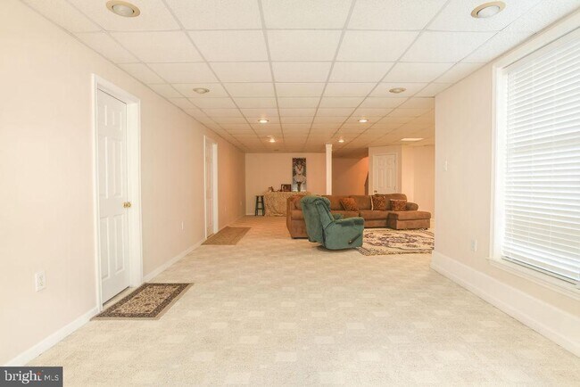 Building Photo - 205 Dangina Dr