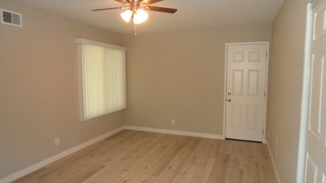 Building Photo - Beautiful Remodeled Single Story 4 BR 2 BA Home With 3 Car attached Garage